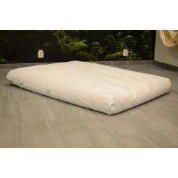 Jättedyna Galon, Vit