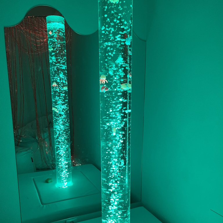 Akrylspegel Vågformad B100cm H 135cm